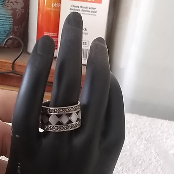 Vintage Sterling Ring - Picture 2 of 5